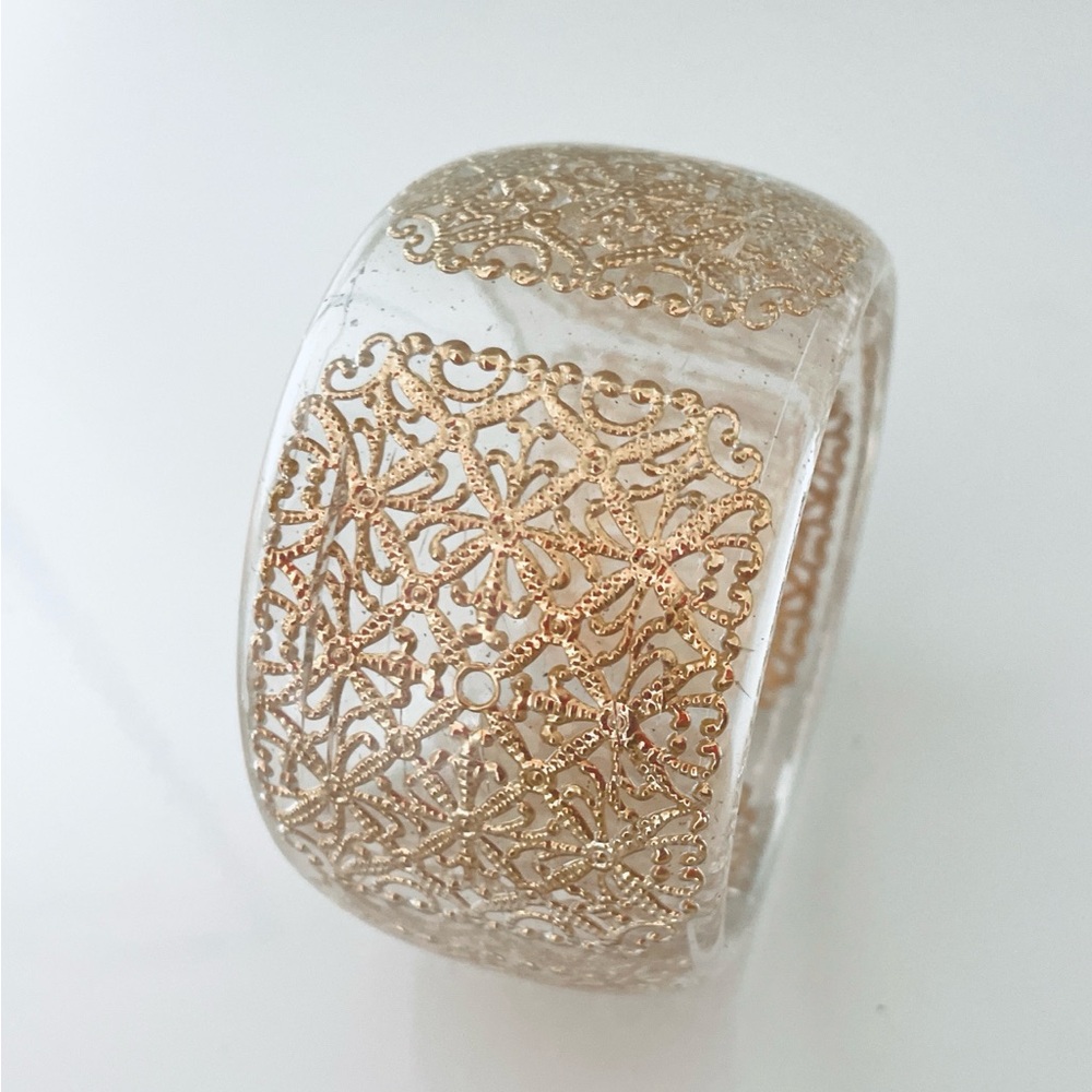 Lucite and gold filigree bangle bracelet